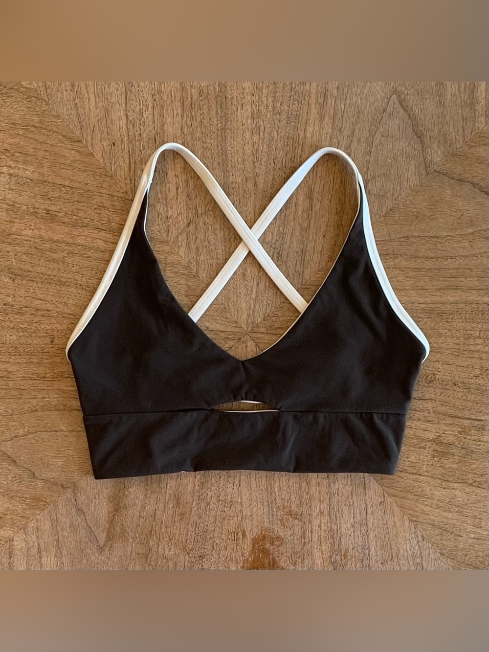 BuffBunny Cold Brew / Bone Reversible Nubre Crop